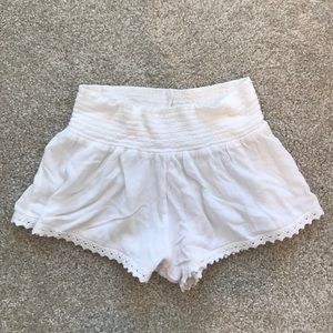 Cute white beachy Pacsun shorts